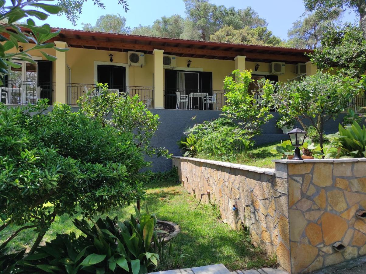 Villa Eleni - Studios Liapades Dış mekan fotoğraf