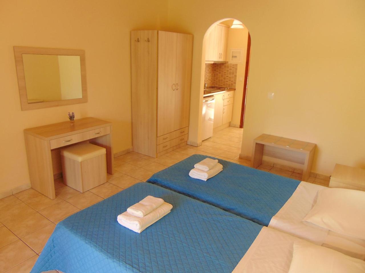 Villa Eleni - Studios Liapades Dış mekan fotoğraf